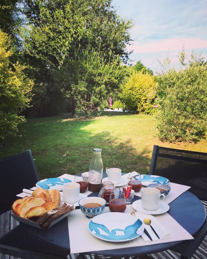 Les Arbres Rouges Bed & Breakfast Suce-sur-Erdre ภายนอก รูปภาพ