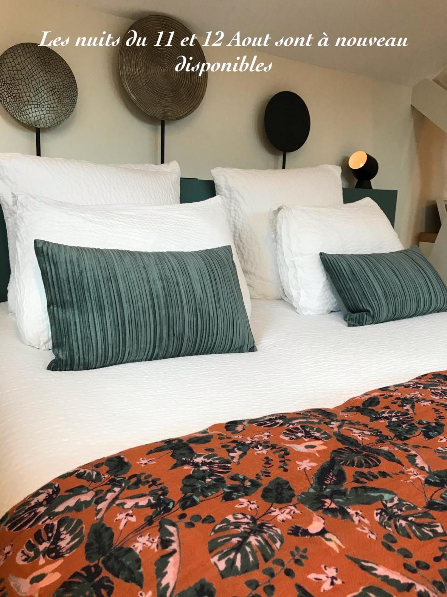 Les Arbres Rouges Bed & Breakfast Suce-sur-Erdre ภายนอก รูปภาพ